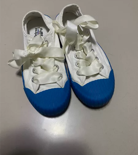 飞跃女士板鞋帆布鞋饼干鞋 38码 9新 穿...