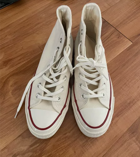 匡威38码 fei正 穿过一次，几乎全新 ...