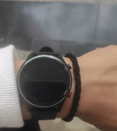 小米智能手表，充电器找不到了，可以买个新的...