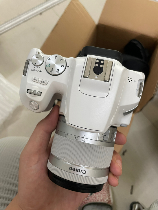 佳能200dii 18-135stm  相...