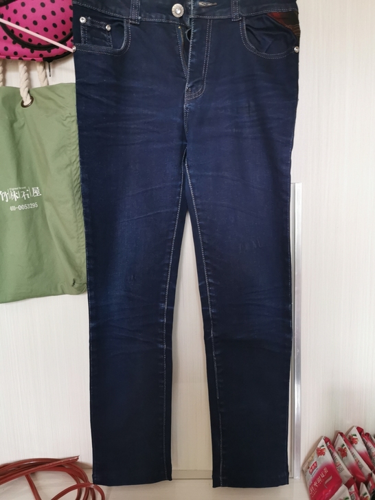 牛仔裤女弹力非常大