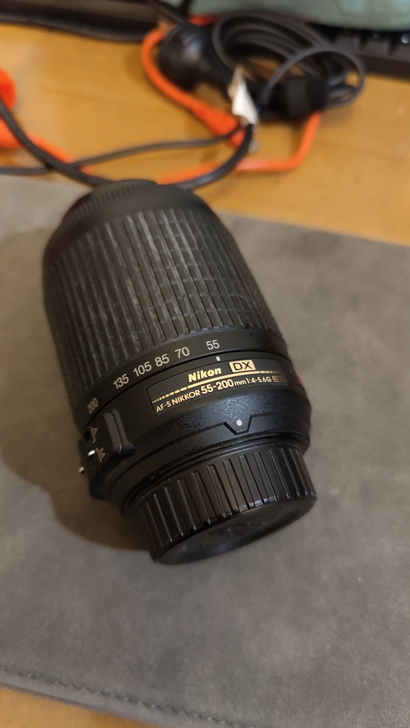 出闲置尼康55-200防抖镜头，特价商品不...