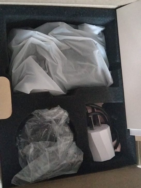 全新的，买来准备自用，有专业镜头，有滤镜 ...