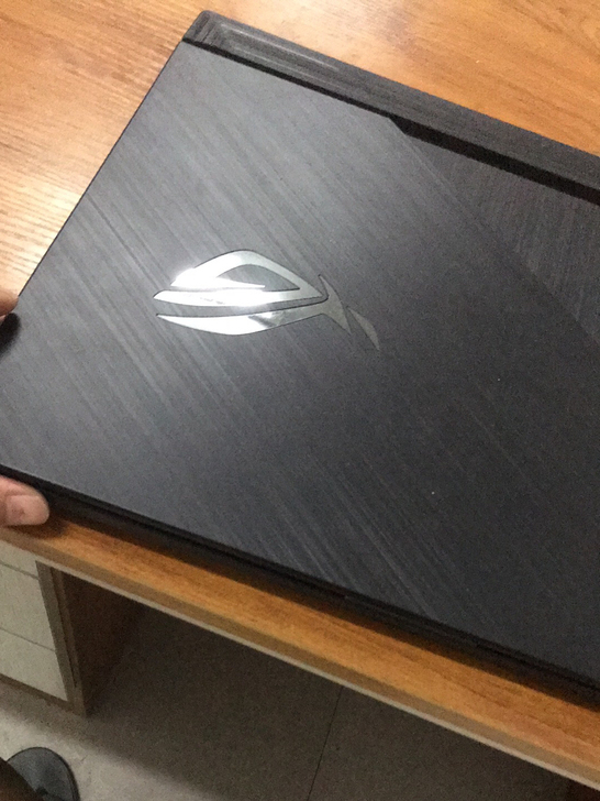 自用华硕rog i7处理器。2060显卡 ...