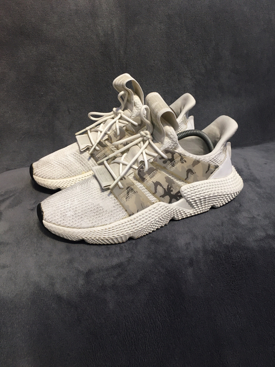 Adidas 休闲运动鞋男鞋正品42.5码...