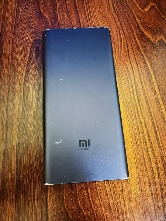 闲置转让 小米无线充电宝 10000mAh...