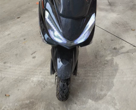 立雅150，900公里！准新车。21年的车...