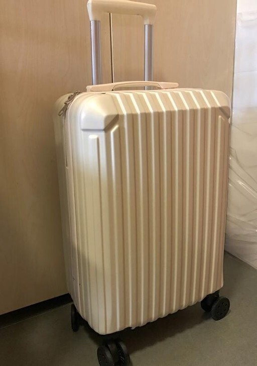 实体店不开了清仓处理 行李箱拉杆箱学生密码...