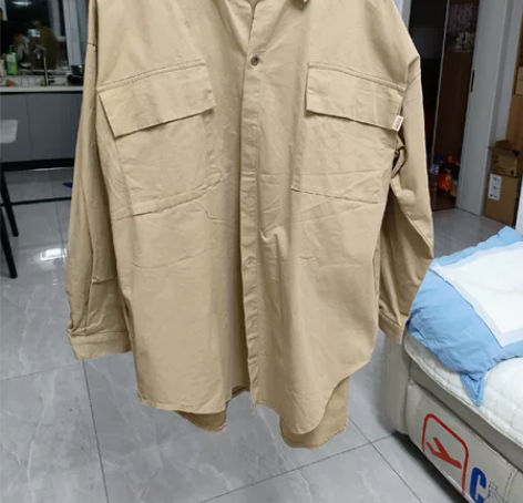 男式衬衫,男女都能穿。m码。布料厚实,款式...