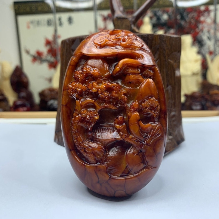 龙涎香灰琥珀山水手把件 大号把玩件 招财生...