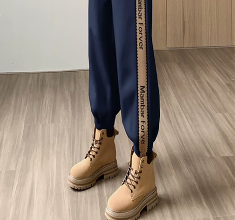 欧货运动裤搭配马丁靴的裤子爆款加绒卫裤女2...