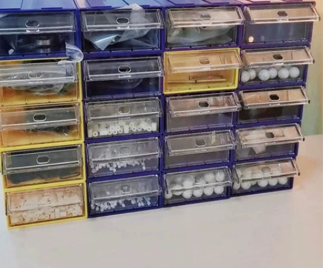 全新甩卖 零件盒组合式物料盒手机维修元件盒...