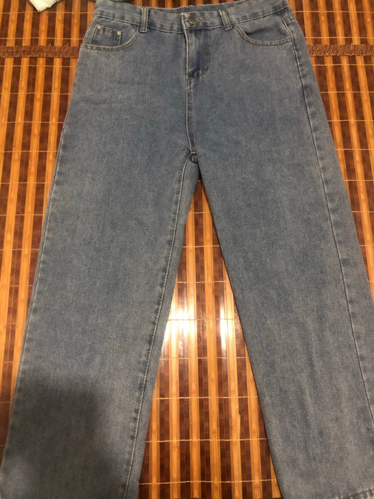 水洗复古蓝牛仔裤