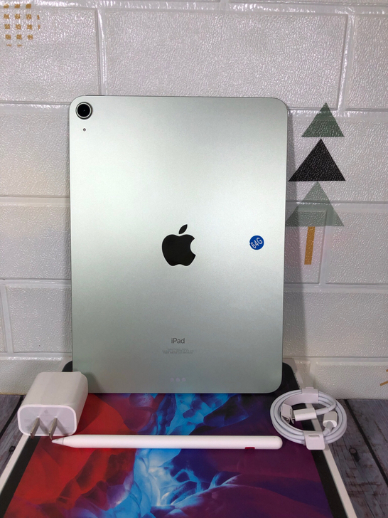 99新国行充电3次iPad Air4代（2...
