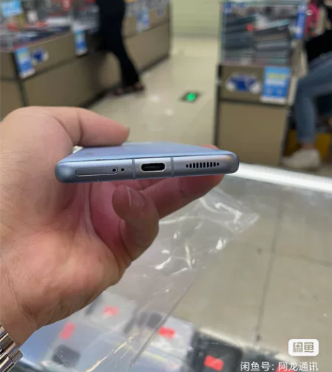 小米12，在保，8+256 感兴趣的话点“...