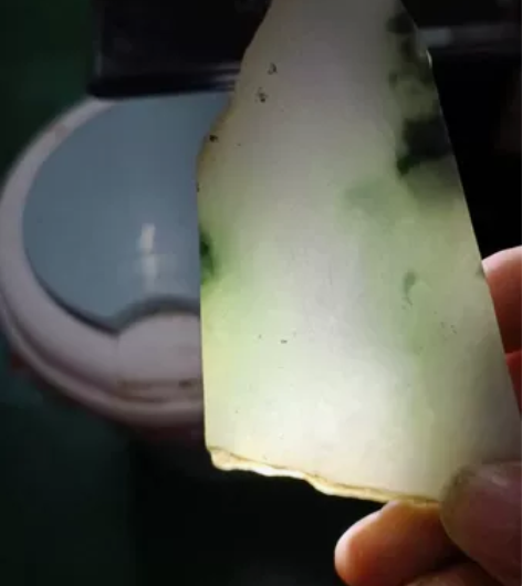 实价卖出不假不退不换。1公分厚装大牌紫底飘...