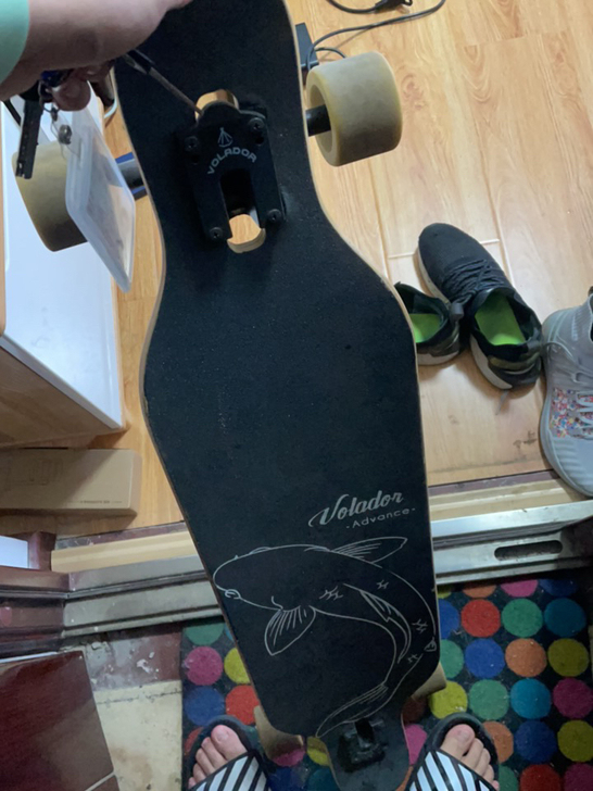 滑板，长板，大概1米左右