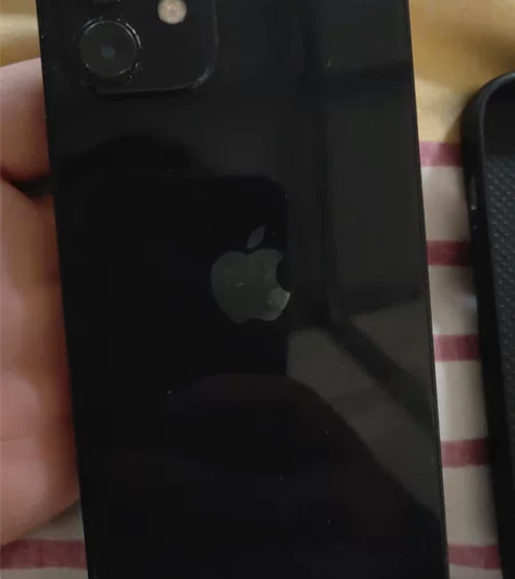 二手自己一个苹果12出售，，包正全原，想换...