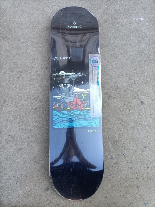 西班牙进口品牌BD专业滑板板面一张全新送一...