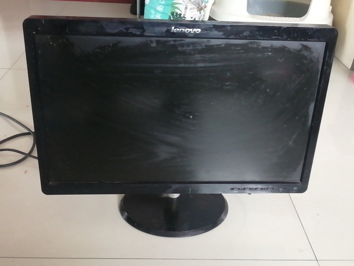 因为家里的主机坏了,不想修了,低价出售显示...