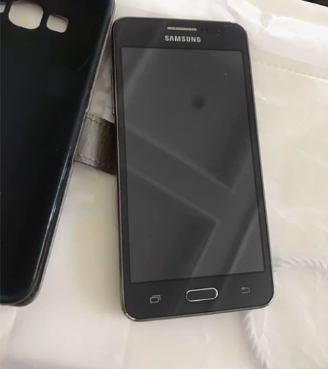 妈妈不用的三星手机，正品无拆修，正常使用。...