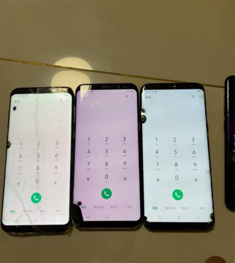 三星手机s8。美机。屏幕小点小线。所有功能...