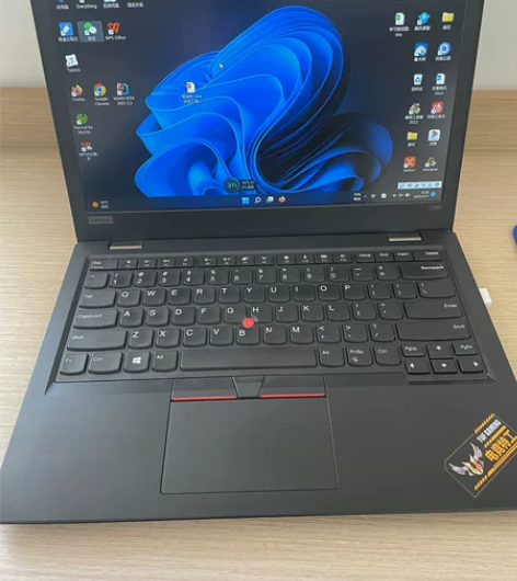 thinkpad L390 ,i5,826...
