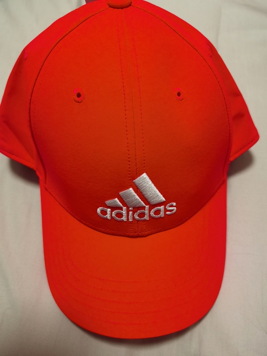 阿迪达斯帽子,全新!