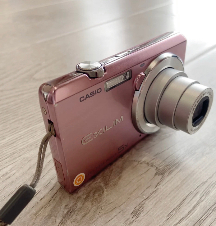 卡西欧zs10 1400w像素 5倍光学变...