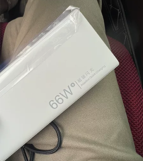 适用华为充电宝66W超级快充20000/5...