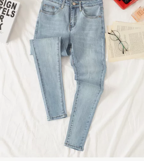 浅色牛仔裤子女显瘦百搭2022春装新款小个...