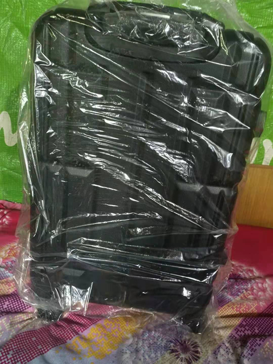 出售个人行李箱24寸