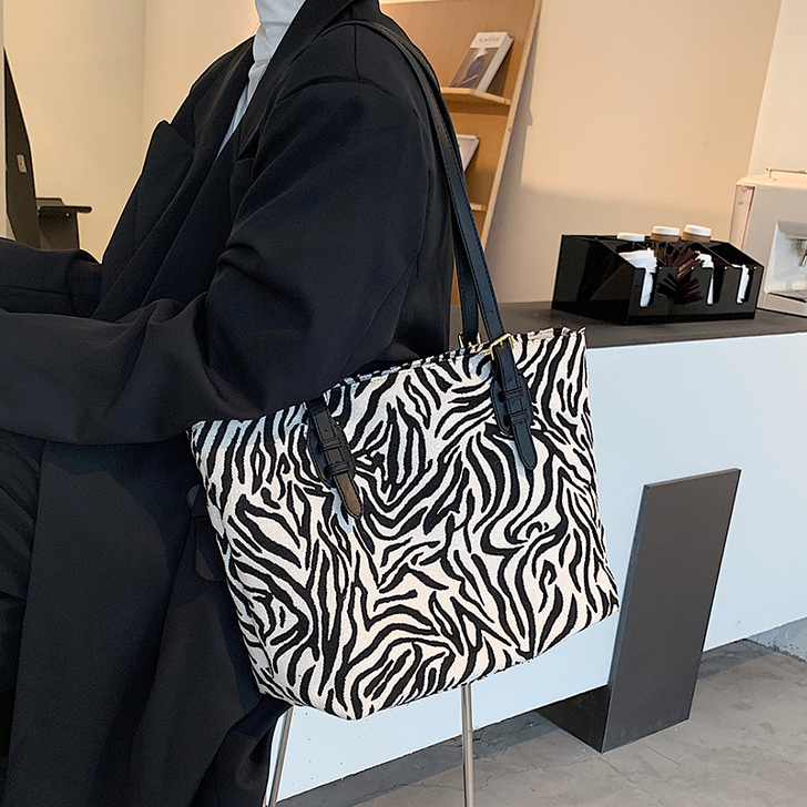 天彩翼飞 女士包