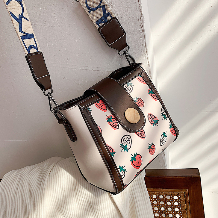 天彩翼飞 女士包 全新