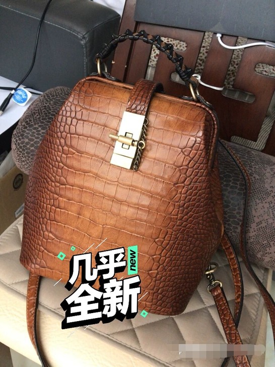 几乎全新，手拎，单肩，双肩 复古包包，可甜...