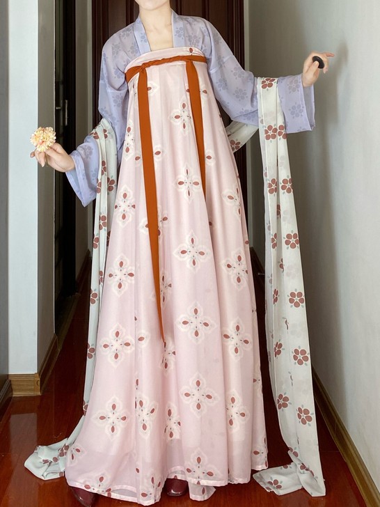 入秋呀，不收了。不过依然接受安利。