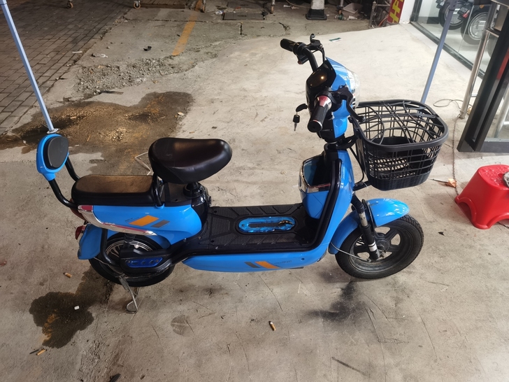本店长期出售二手车,全新车,小刀电动车专卖...