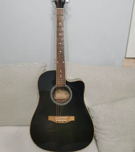 41寸民谣吉他，有些年头了，不过还可以用，...