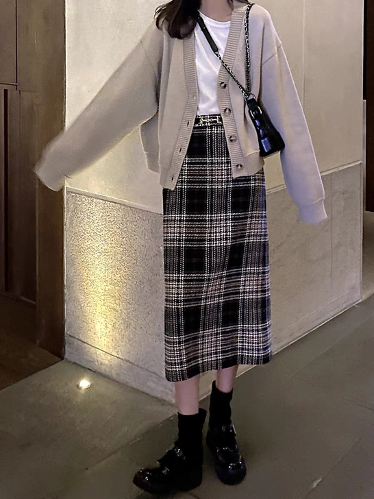 小玉酱半身裙秋冬女新款复古港味格纹中长款半...