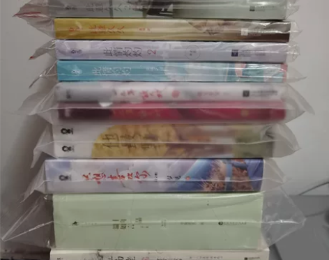 出书 言情小说 三套以上包邮 随书赠品基本...