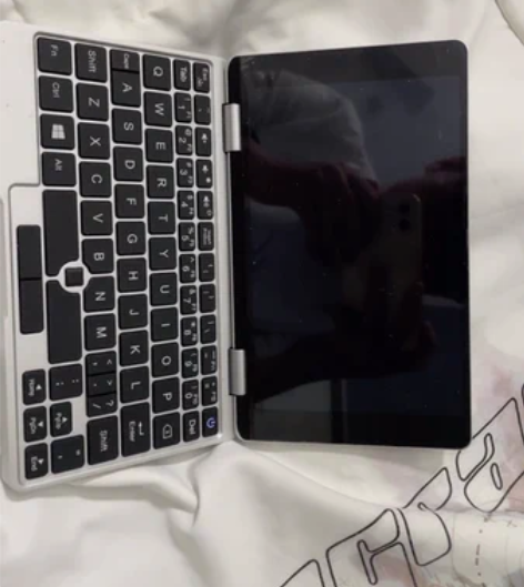 ?壹号本一代8+128（无指纹解锁，无笔）...