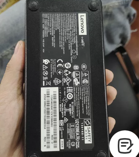 拯救者y7000的适配器，170W。和电脑...