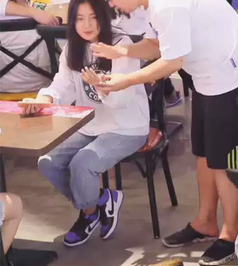外星人R5台式,不玩游戏了,故出,吃鸡无任...
