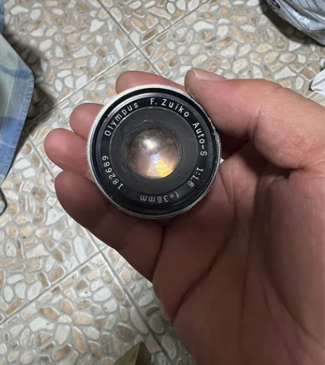 奥林巴斯照相机镜头 不知道是什么相机上用的...