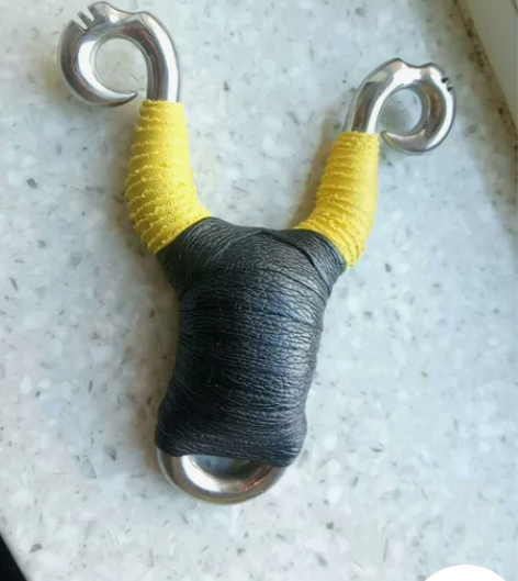 正品藏羚羊弹弓,绝对正品,去年150多买的...