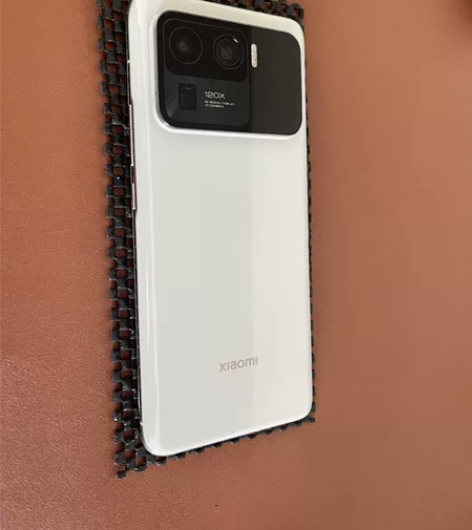 小米11Ultra，12+256，一直带壳...