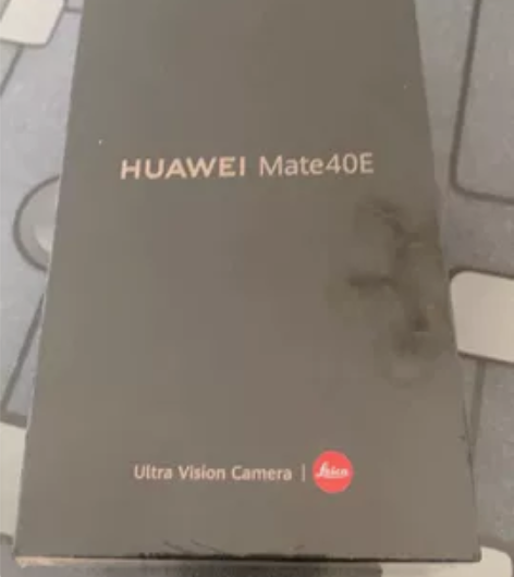 全新华为mate40e 8+256白色一台...