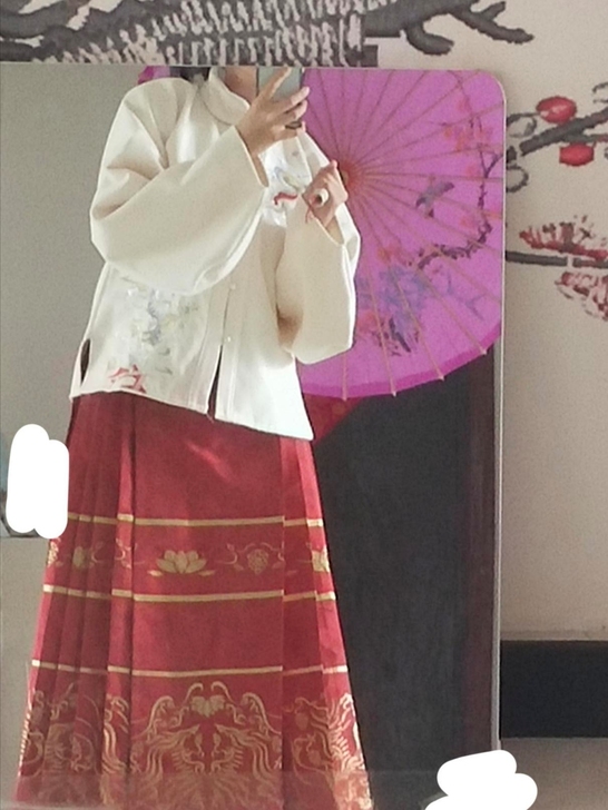 收购明制汉服,最好有马面裙