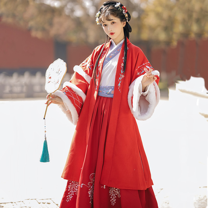 慕雪橙橙 原创汉服女秋冬汉元素毛呢大衣改良...