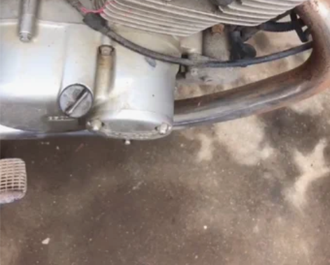 铃木钻豹125，前后新轮胎，发动机不烧机油...